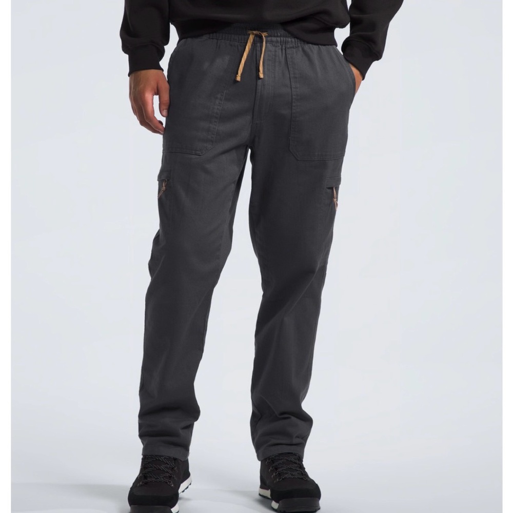 The North Face Men's Charcoal Cargo Jogger Pants